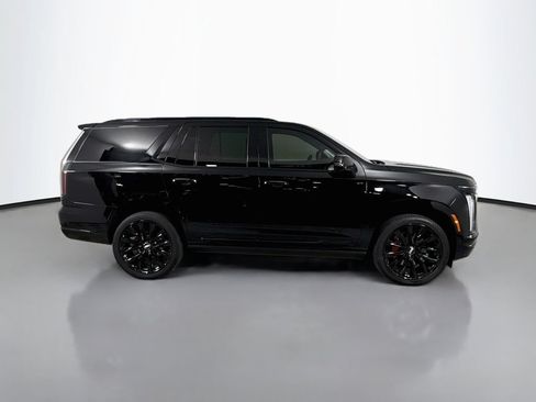 Used 2025 Cadillac Escalade Sport Platinum w/ LPO, ONYX Package AWD/4WD image 4