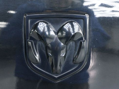 Used 2016 RAM 1500 Express w/ Black Ram 1500 Express Group image 8