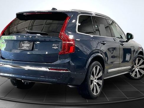 Certified 2023 Volvo XC90 B6 Ultimate w/ Lounge Package AWD/4WD image 3