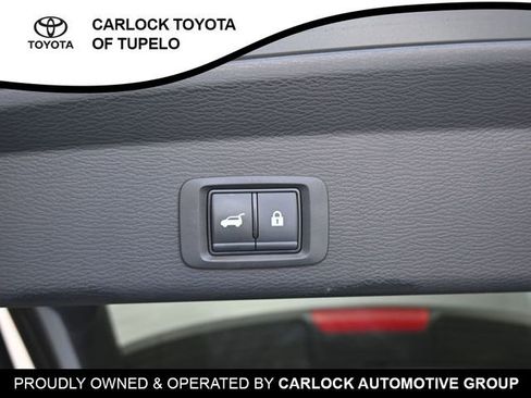 Used 2024 Mitsubishi Outlander SE image 29