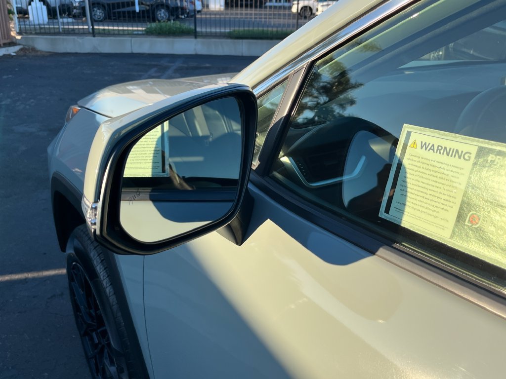 Used 2019 Toyota RAV4 XLE w/ Convenience Package FWD image 46