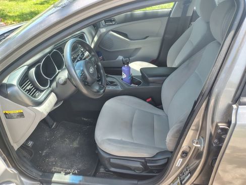 Used 2015 Kia Optima LX FWD image 2