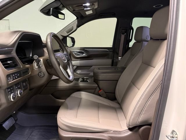 Certified 2024 GMC Yukon SLT w/ SLT Luxury Package AWD/4WD image 15