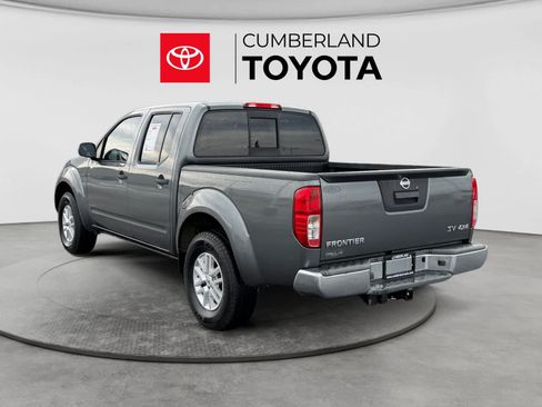 Used 2017 Nissan Frontier SV AWD/4WD image 3