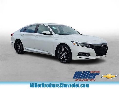 Used 2018 Honda Accord Touring image 1