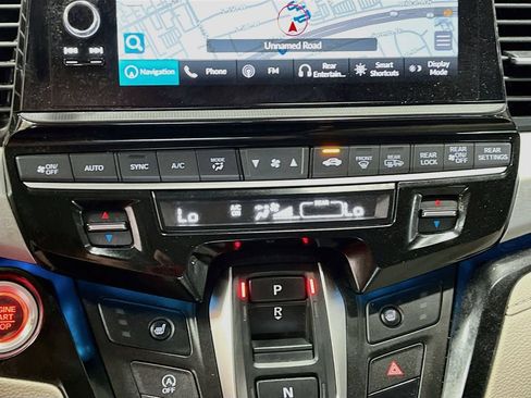 Used 2025 Honda Odyssey Touring image 16