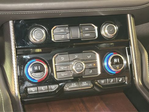 Used 2024 GMC Yukon Denali Ultimate image 27