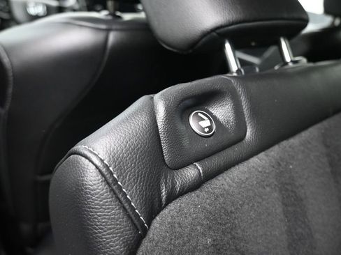 Used 2022 Honda Pilot EX-L image 39