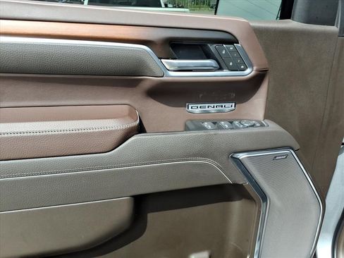 Used 2025 GMC Sierra 1500 Denali image 19