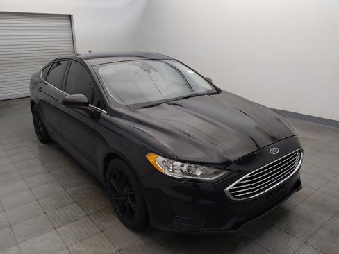 Used 2020 Ford Fusion SE FWD image 13