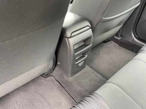Used 2019 Nissan Sentra SV FWD image 8