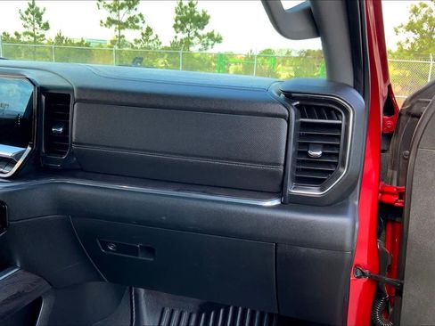 Used 2023 Chevrolet Silverado 1500 LTZ image 18