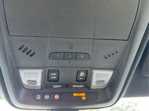 Used 2017 Cadillac XT5 Luxury image 29