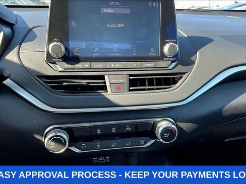 Used 2022 Nissan Altima 2.5 SV FWD image 18
