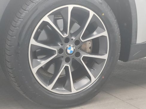 Used 2017 BMW X5 xDrive40e AWD/4WD image 31