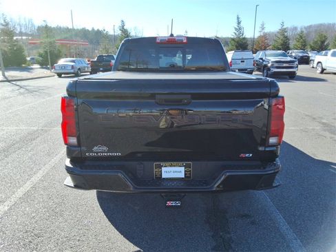 Certified 2023 Chevrolet Colorado Z71 w/ Z71 Convenience Package 2 image 6