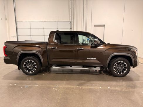 Used 2022 Toyota Tundra Limited w/ Power Package image 4