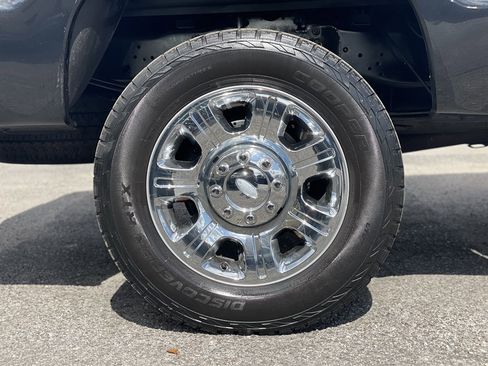 Used 2013 Ford F250 Platinum w/ FX4 Off Road Pkg image 37