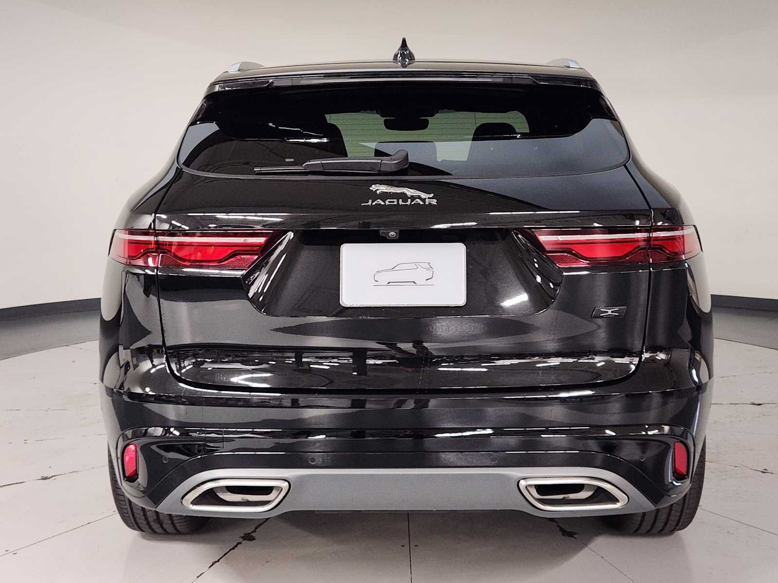 New 2026 Jaguar F-PACE R-Dynamic S AWD/4WD image 10