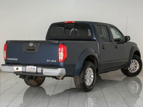 Used 2016 Nissan Frontier SV image 6