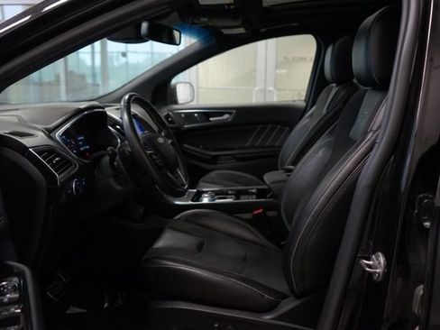 Certified 2020 Ford Edge ST w/ Cold Weather Package AWD/4WD image 21