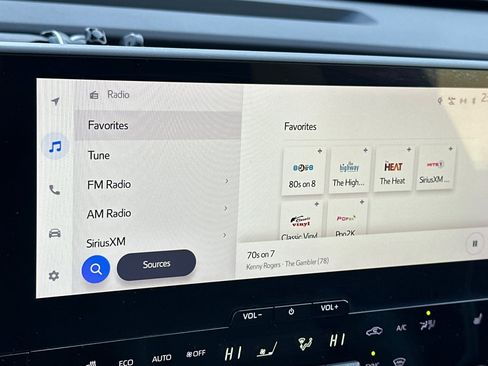 Used 2023 Subaru Solterra AWD image 21