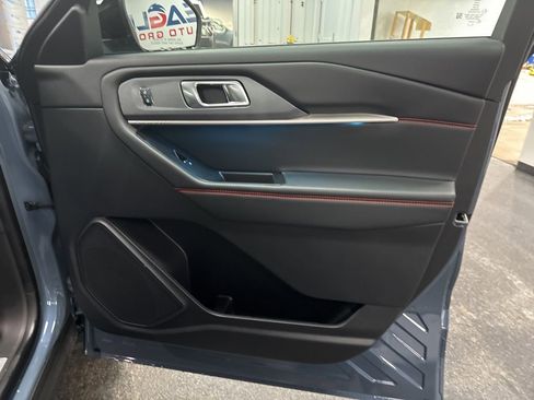 New 2026 Ford Explorer ST-Line w/ ST-Line Street Pack AWD/4WD image 43