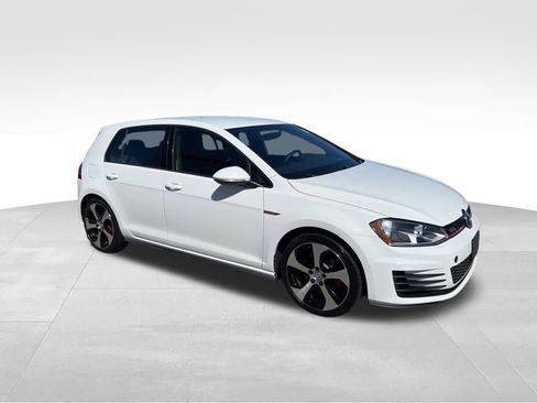 Used 2016 Volkswagen GTI S image 8