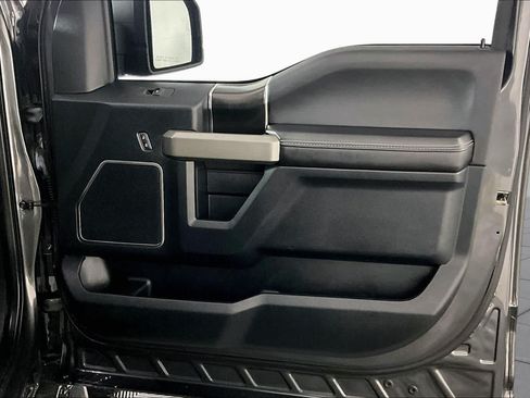 Used 2019 Ford F150 Raptor w/ Equipment Group 802A Luxury AWD/4WD image 22