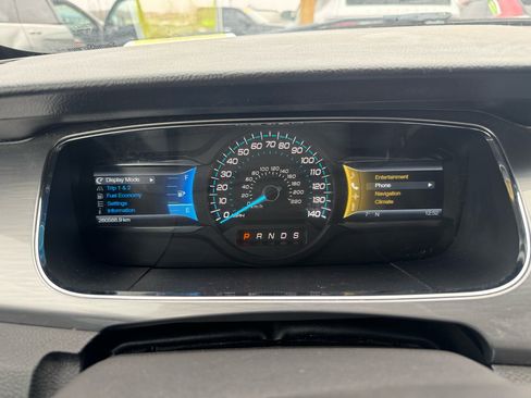 Used 2013 Ford Taurus SEL image 20