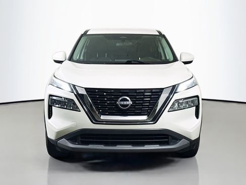 Used 2023 Nissan Rogue SV FWD image 2