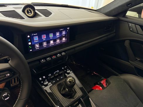 Certified 2026 Porsche 911 GT3 RWD image 18