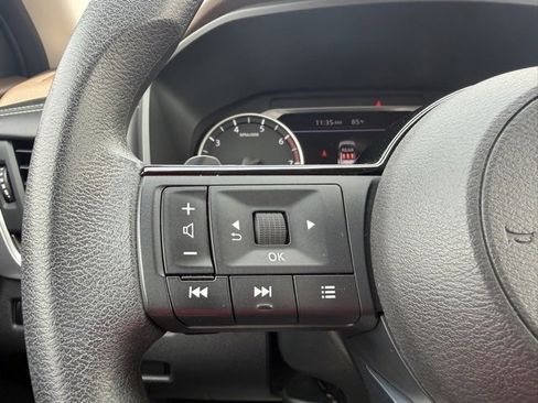 Certified 2023 Nissan Rogue SV image 17