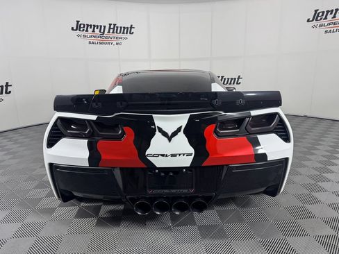 Used 2019 Chevrolet Corvette Stingray Coupe w/ 1LT RWD image 8