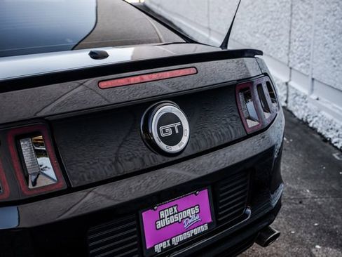 Used 2013 Ford Mustang GT Premium image 27