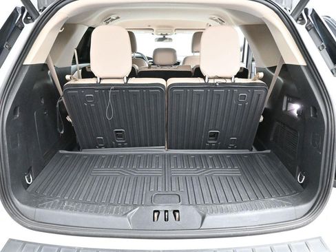 Used 2023 Ford Explorer XLT w/ Equipment Group 202A AWD/4WD image 9