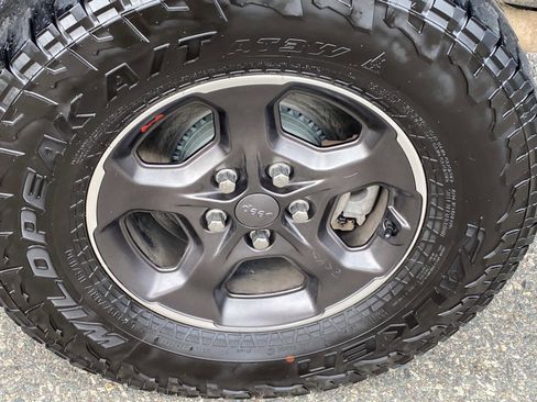 Certified 2021 Jeep Gladiator Rubicon image 30