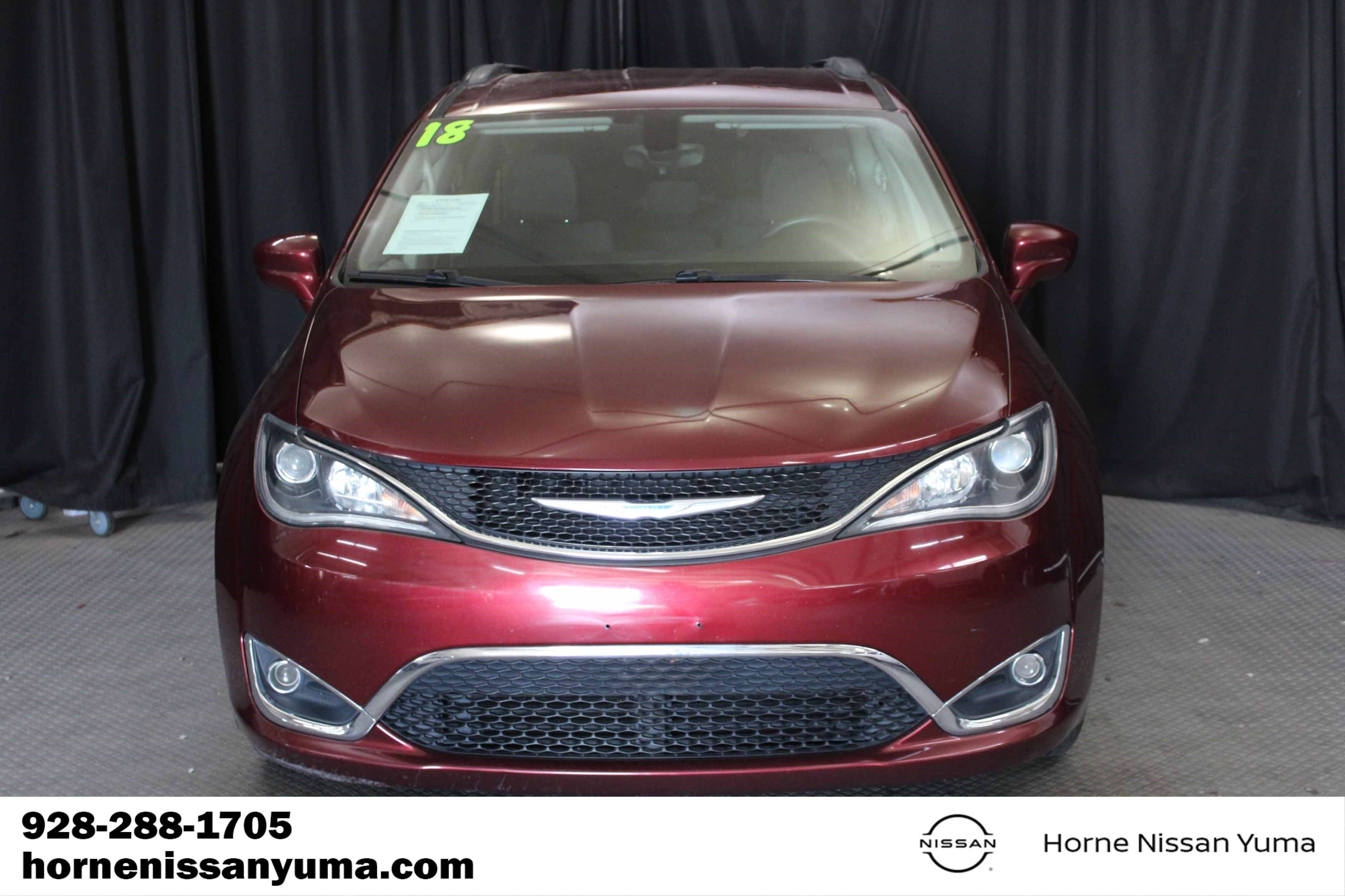 Used 2018 Chrysler Pacifica Touring Plus FWD image 2