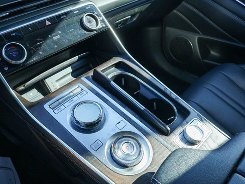 Used 2024 Genesis GV80 2.5T image 15