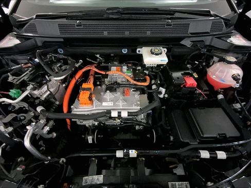 Used 2025 Chevrolet Equinox EV LT image 10