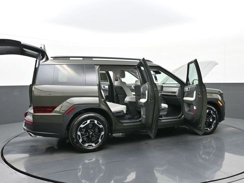 Used 2026 Hyundai Santa Fe SEL FWD image 49