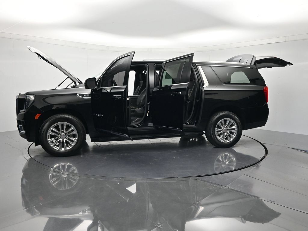 Used 2023 GMC Yukon XL SLT w/ SLT Luxury Package AWD/4WD image 49
