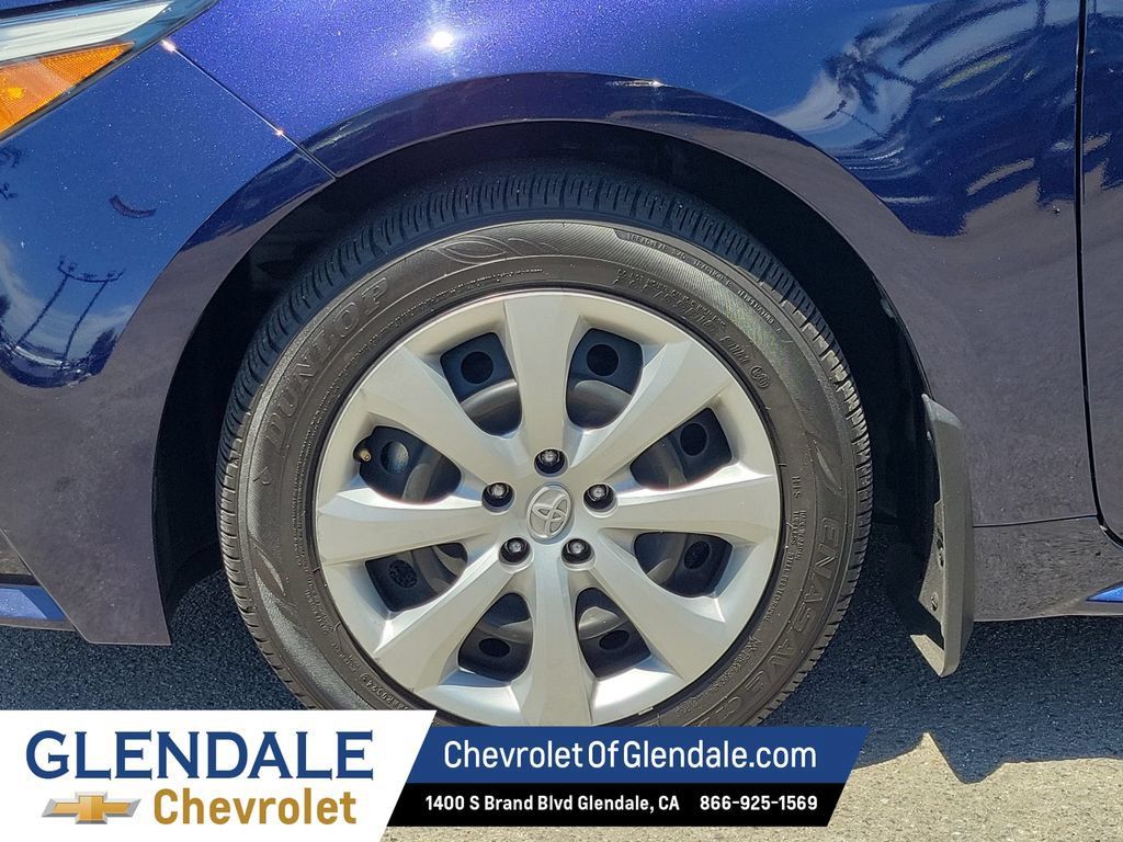 Used 2024 Toyota Corolla LE FWD image 18