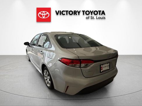 Used 2024 Toyota Corolla LE image 5
