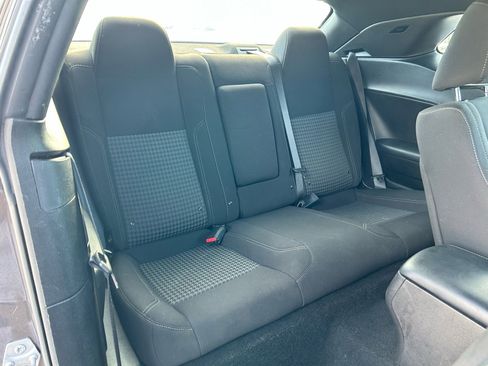 Used 2021 Dodge Challenger SXT image 15