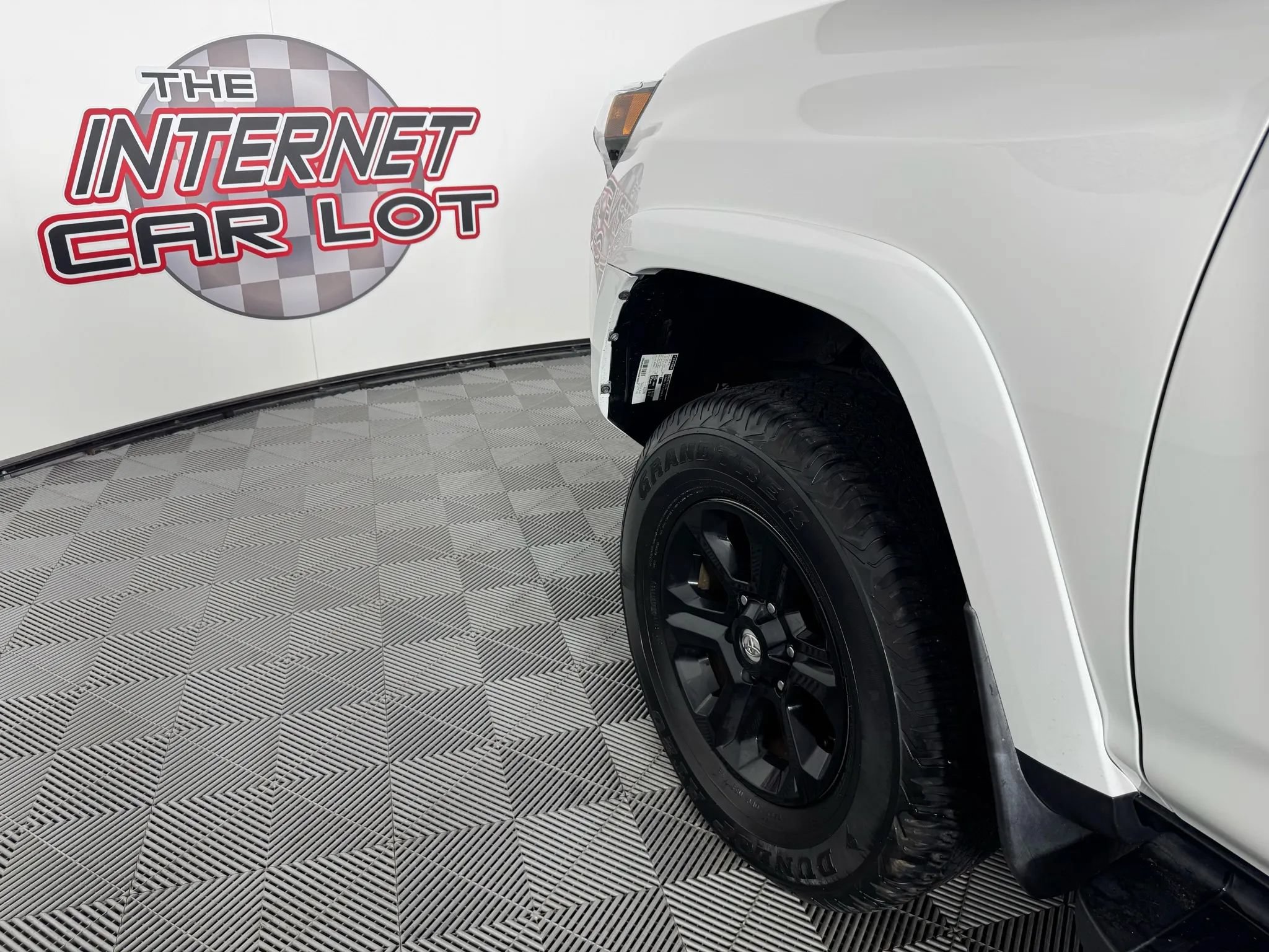 Used 2019 Toyota 4Runner SR5 Premium AWD/4WD image 25