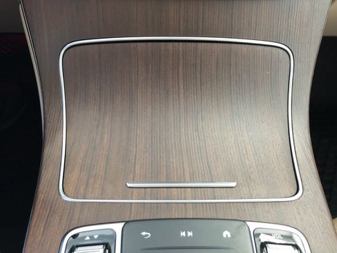 Used 2021 Mercedes-Benz GLC 300 4MATIC image 28