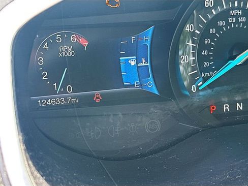 Used 2017 Ford Edge Titanium w/ Equipment Group 301A FWD image 13