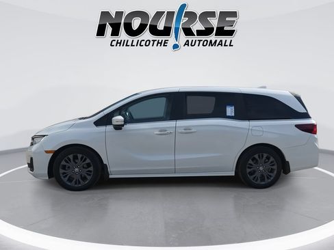 Certified 2025 Honda Odyssey Touring image 5