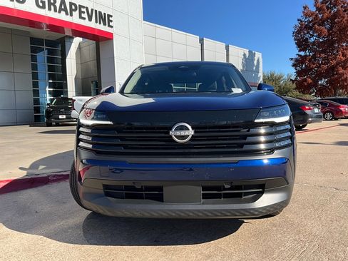 Used 2025 Nissan Kicks SV image 4